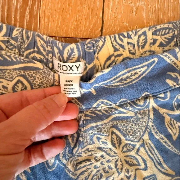 ROXY MIDNIGHT AVENUE SHORT Blue floral shorts - Picture 4 of 6